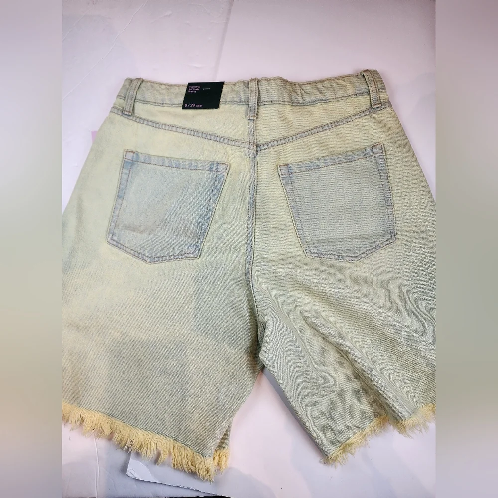 Wild Fable Green Denim Shorts Bermuda High Rise High Waisted Shorts‎ Size 8/29